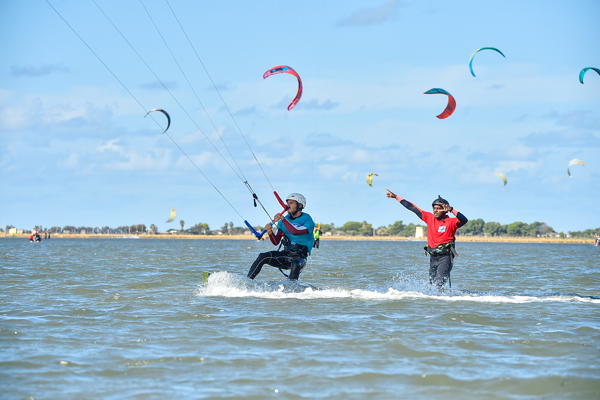 From face-plants to flying across the lagoon: how I learned to kitesurf in Sicily
