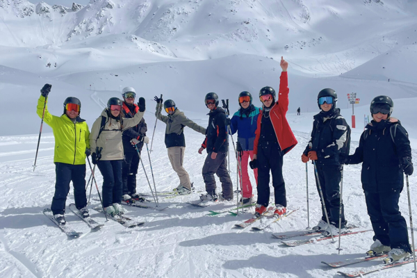 Tackling the Alps Alone: My Experience on a Solo Travellers' Week in Val Thorens